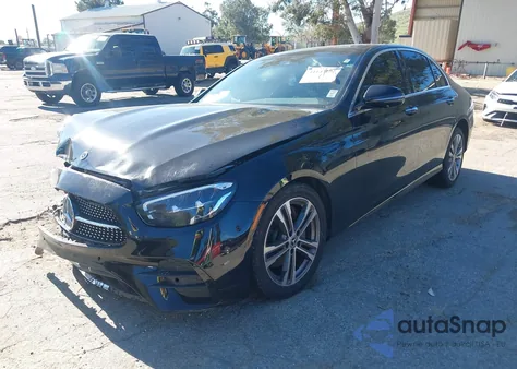 2021 Mercedes-Benz E 350 z USA, uszkodzony, nr VIN W1KZF8DB0MA928980